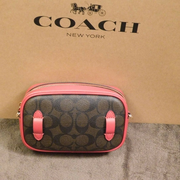 CONVERTIBLE BELT BAG IN SIGNATURE CANVAS - Picture 3 of 3